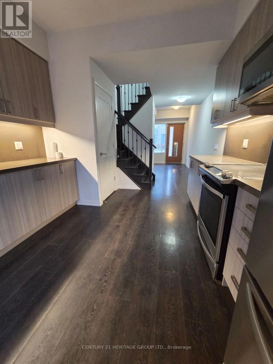 54 - 1040 Portage Parkway, Vaughan, Ontario  L4K 0K3 - Photo 5 - N12647956