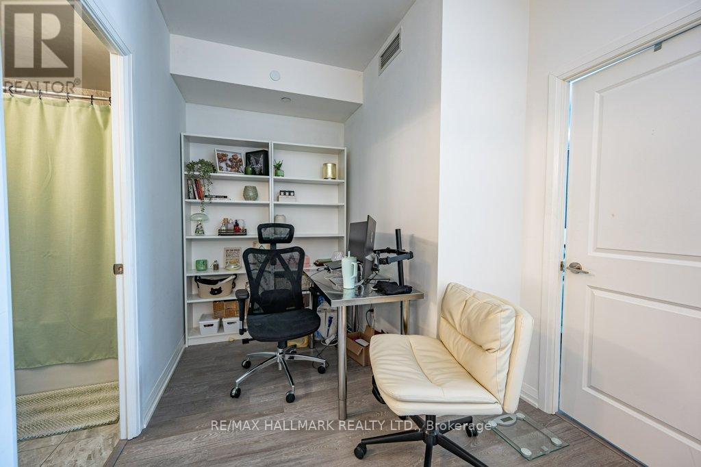 811 - 65 Oneida Crescent, Richmond Hill, Ontario  L4B 0G9 - Photo 10 - N12647962