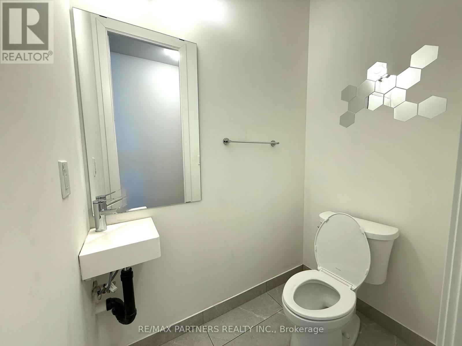 924 - 2 Steckley House Lane, Richmond Hill, Ontario  L4S 0N4 - Photo 10 - N12647984