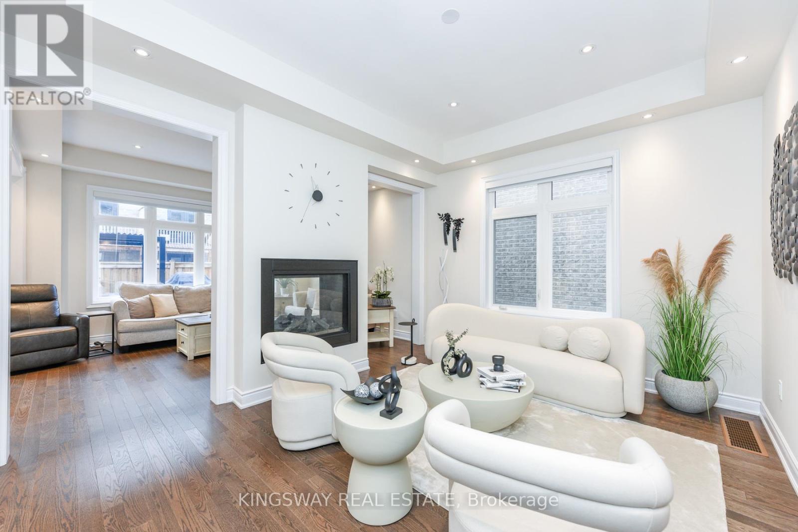 1288 Queens Plate Road, Oakville, Ontario  L6M 5M2 - Photo 10 - W12647874