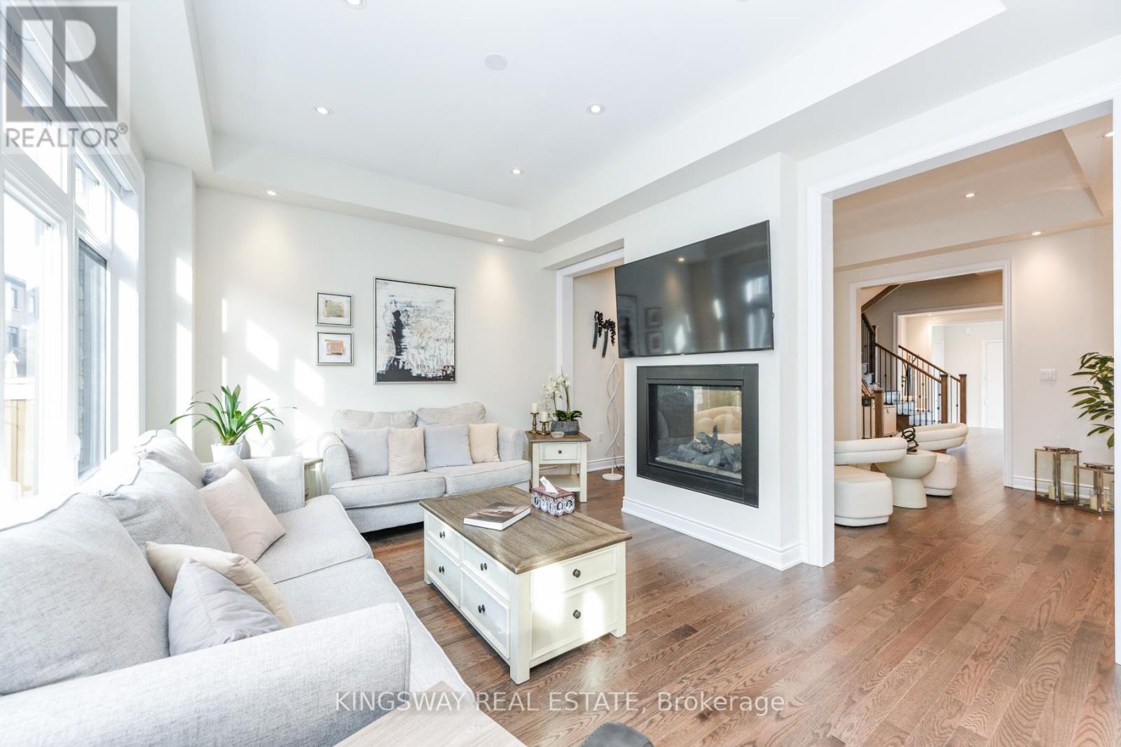 1288 Queens Plate Road, Oakville, Ontario  L6M 5M2 - Photo 14 - W12647874