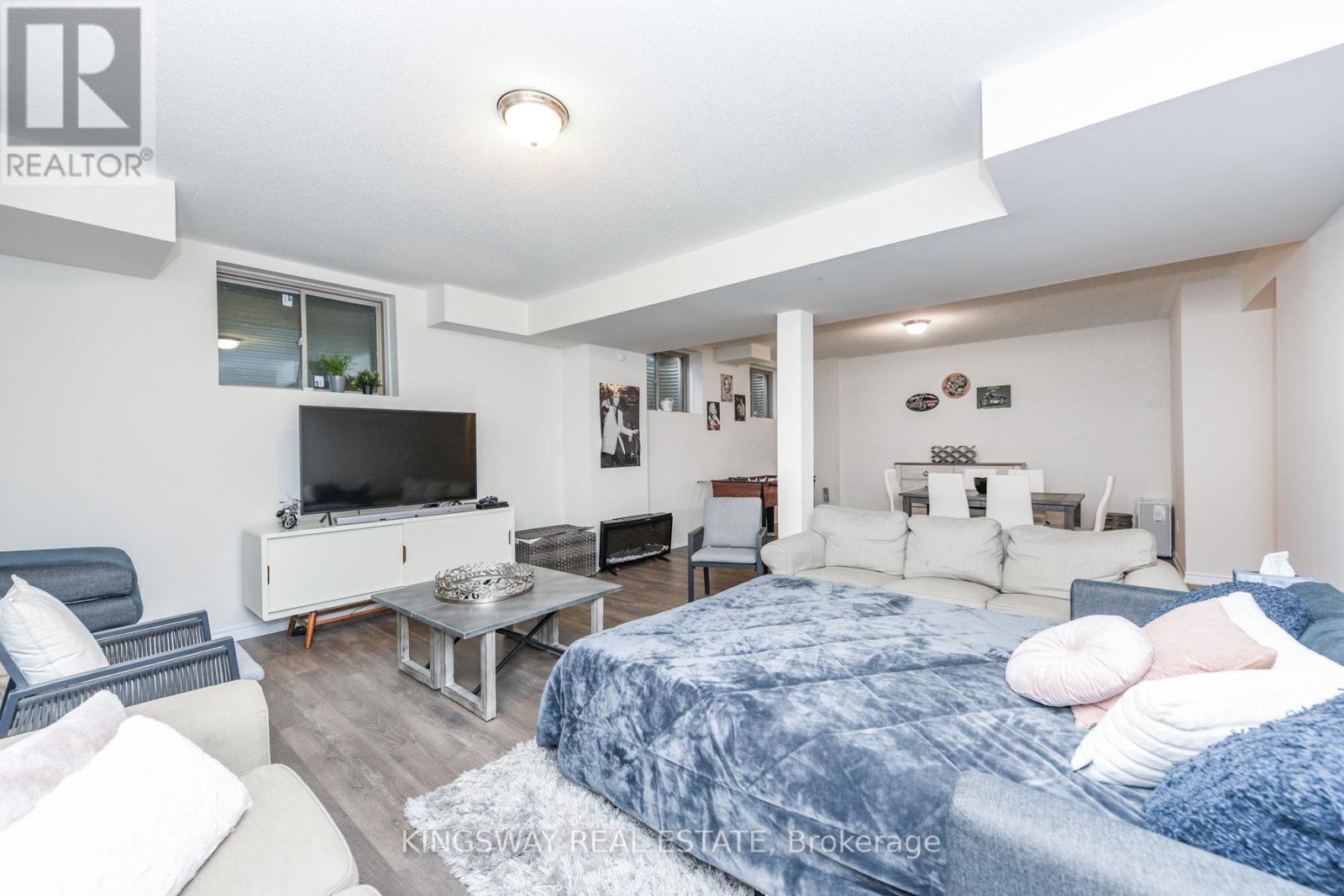 1288 Queens Plate Road, Oakville, Ontario  L6M 5M2 - Photo 38 - W12647874