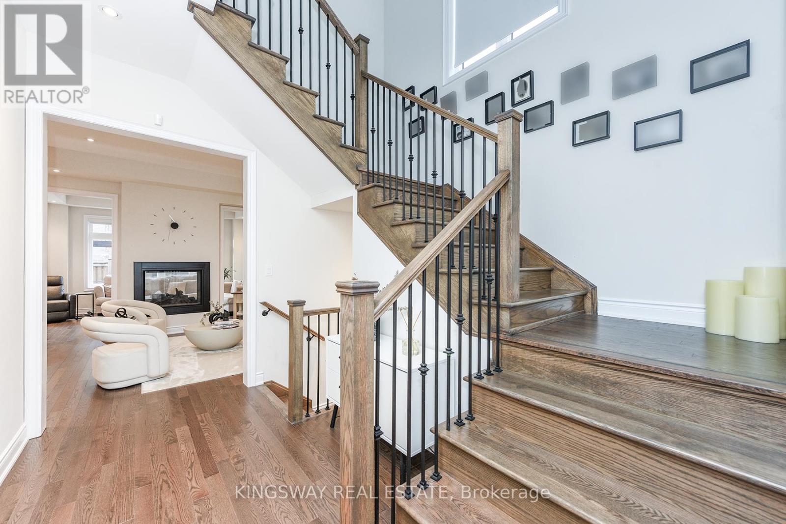 1288 Queens Plate Road, Oakville, Ontario  L6M 5M2 - Photo 6 - W12647874