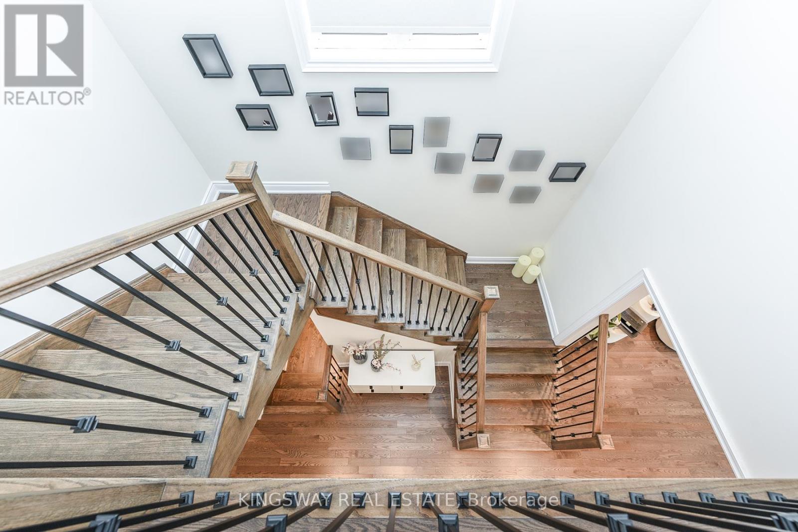 1288 Queens Plate Road, Oakville, Ontario  L6M 5M2 - Photo 8 - W12647874