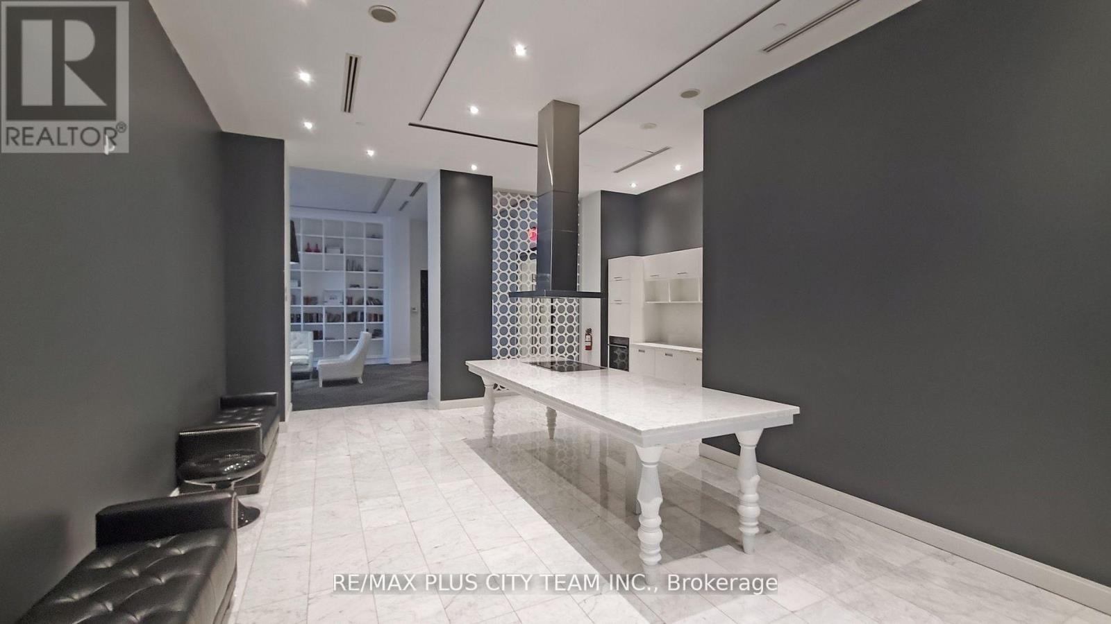 2316 - 88 Park Lawn Road, Toronto, Ontario  M8Y 0B5 - Photo 19 - W12647888