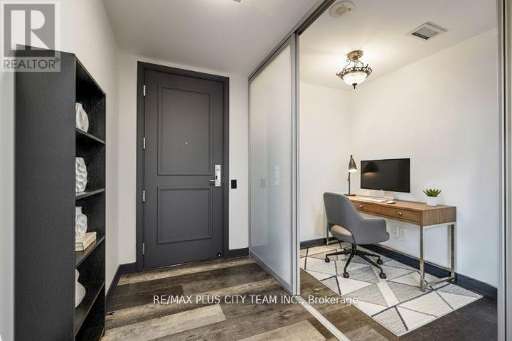 2316 - 88 Park Lawn Road, Toronto, Ontario  M8Y 0B5 - Photo 8 - W12647888