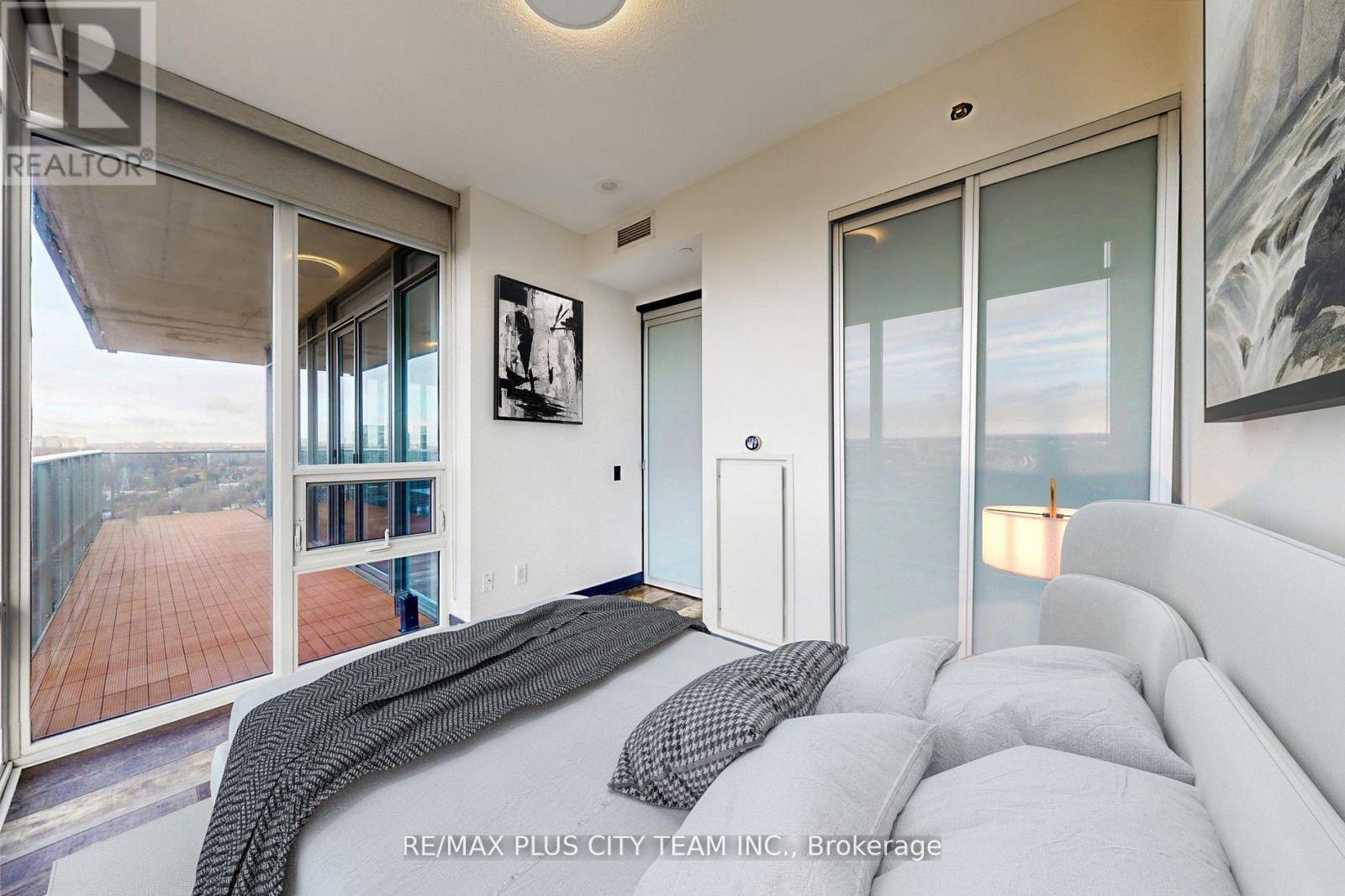 2316 - 88 Park Lawn Road, Toronto, Ontario  M8Y 0B5 - Photo 9 - W12647888