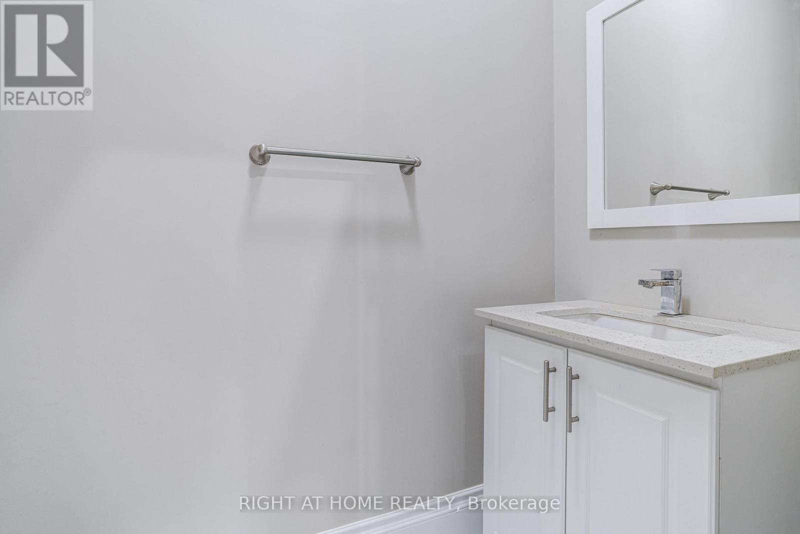 96 Humberstone Crescent, Brampton, Ontario  L7A 4B8 - Photo 14 - W12647892