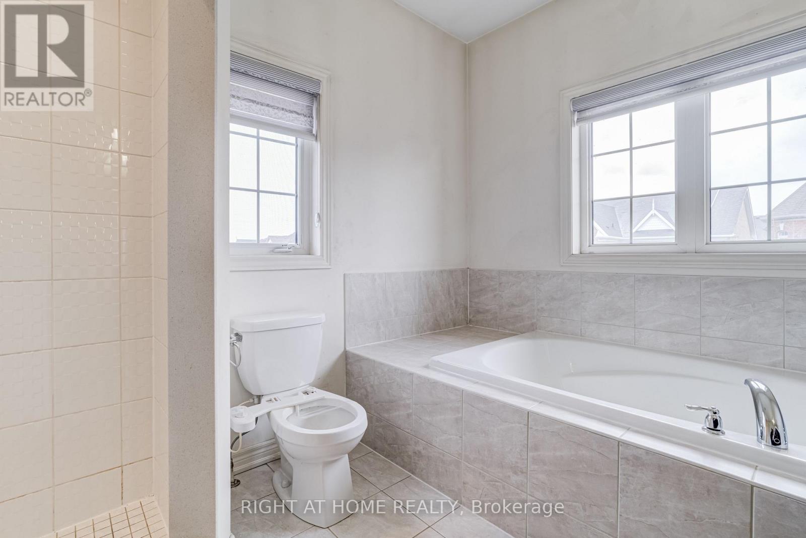 96 Humberstone Crescent, Brampton, Ontario  L7A 4B8 - Photo 18 - W12647892