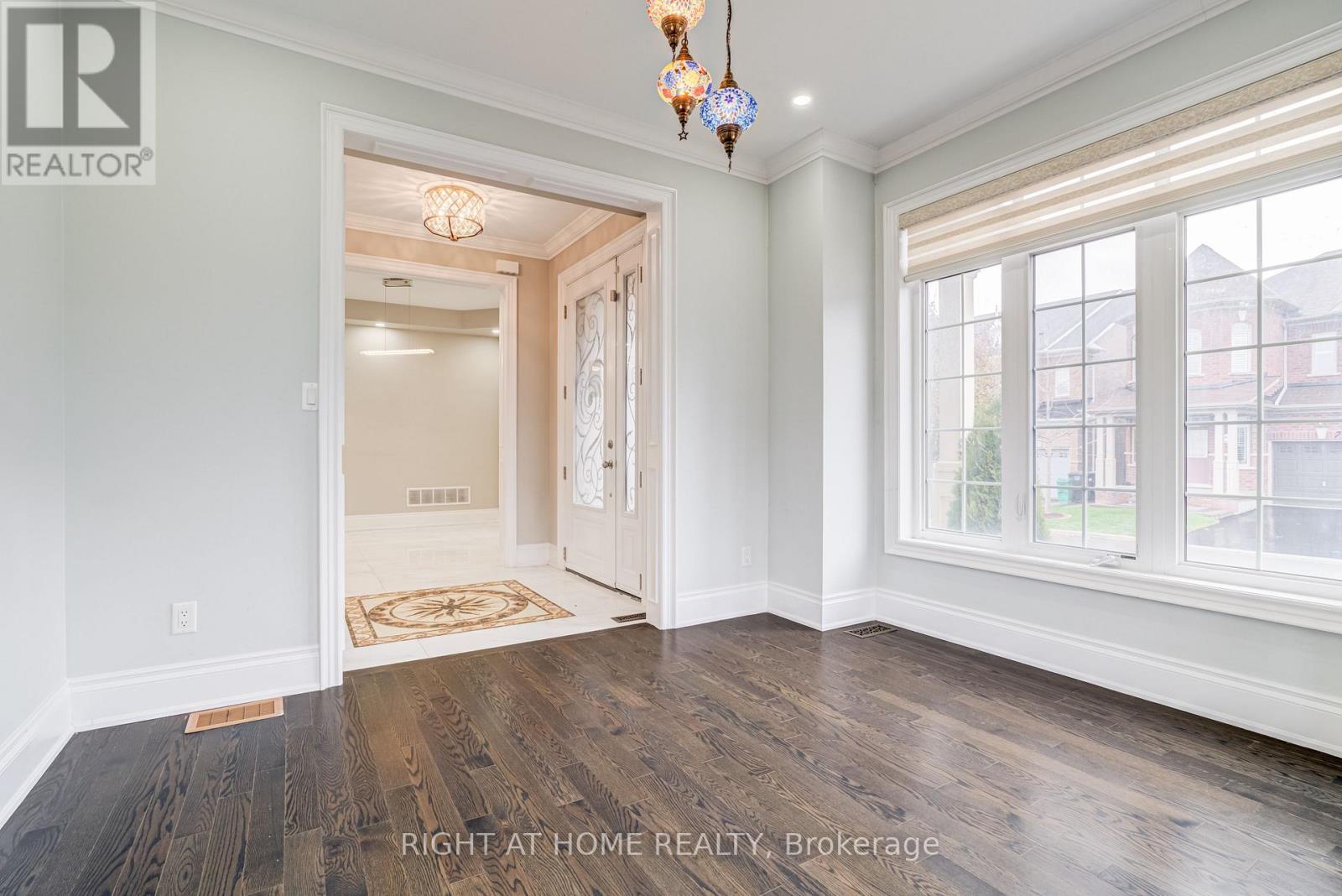 96 Humberstone Crescent, Brampton, Ontario  L7A 4B8 - Photo 6 - W12647892