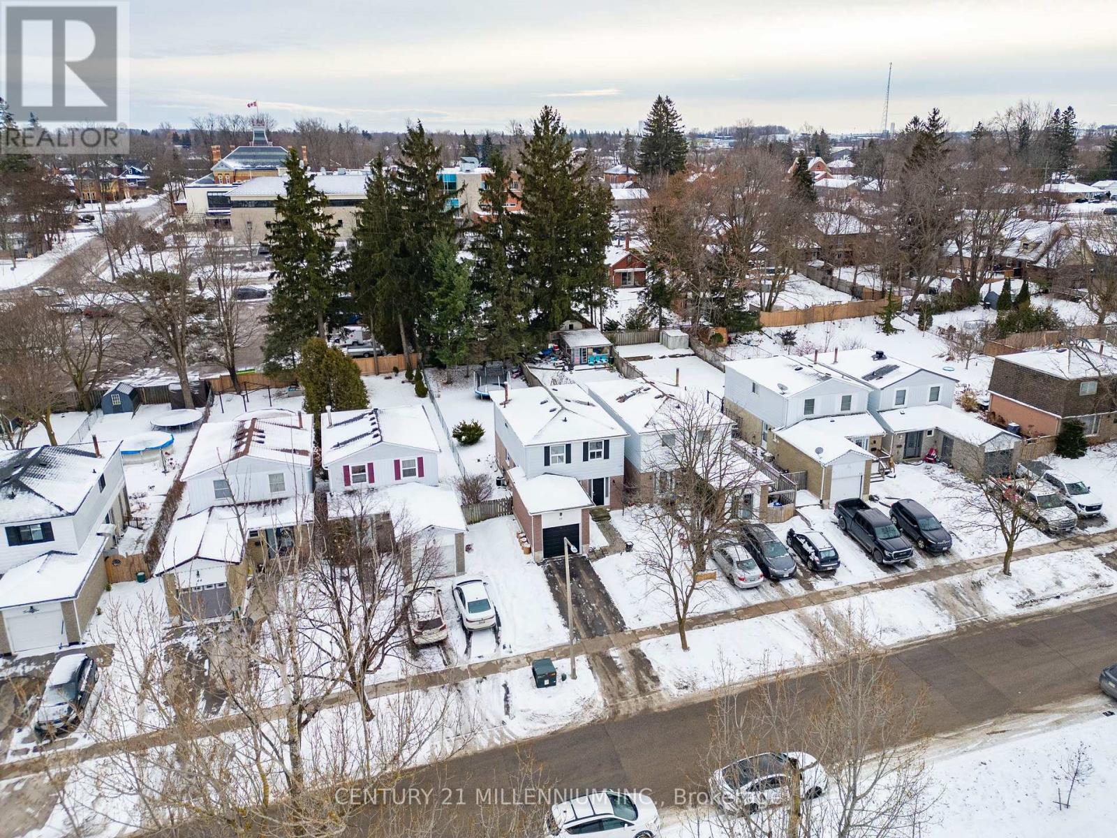 48 Mccarthy Street, Orangeville, Ontario  L9W 1B2 - Photo 3 - W12647924