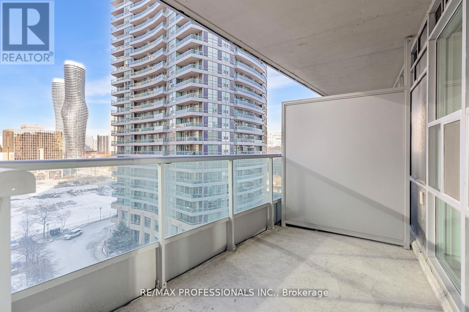 806 - 33 Elm Drive W, Mississauga, Ontario  L5B 4M2 - Photo 12 - W12647930