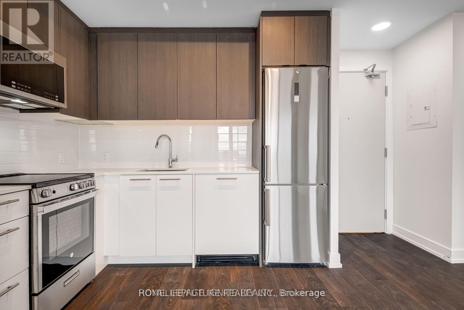 1106 - 225 Veterans Drive, Brampton, Ontario  L6Y 0X9 - Photo 3 - W12647932