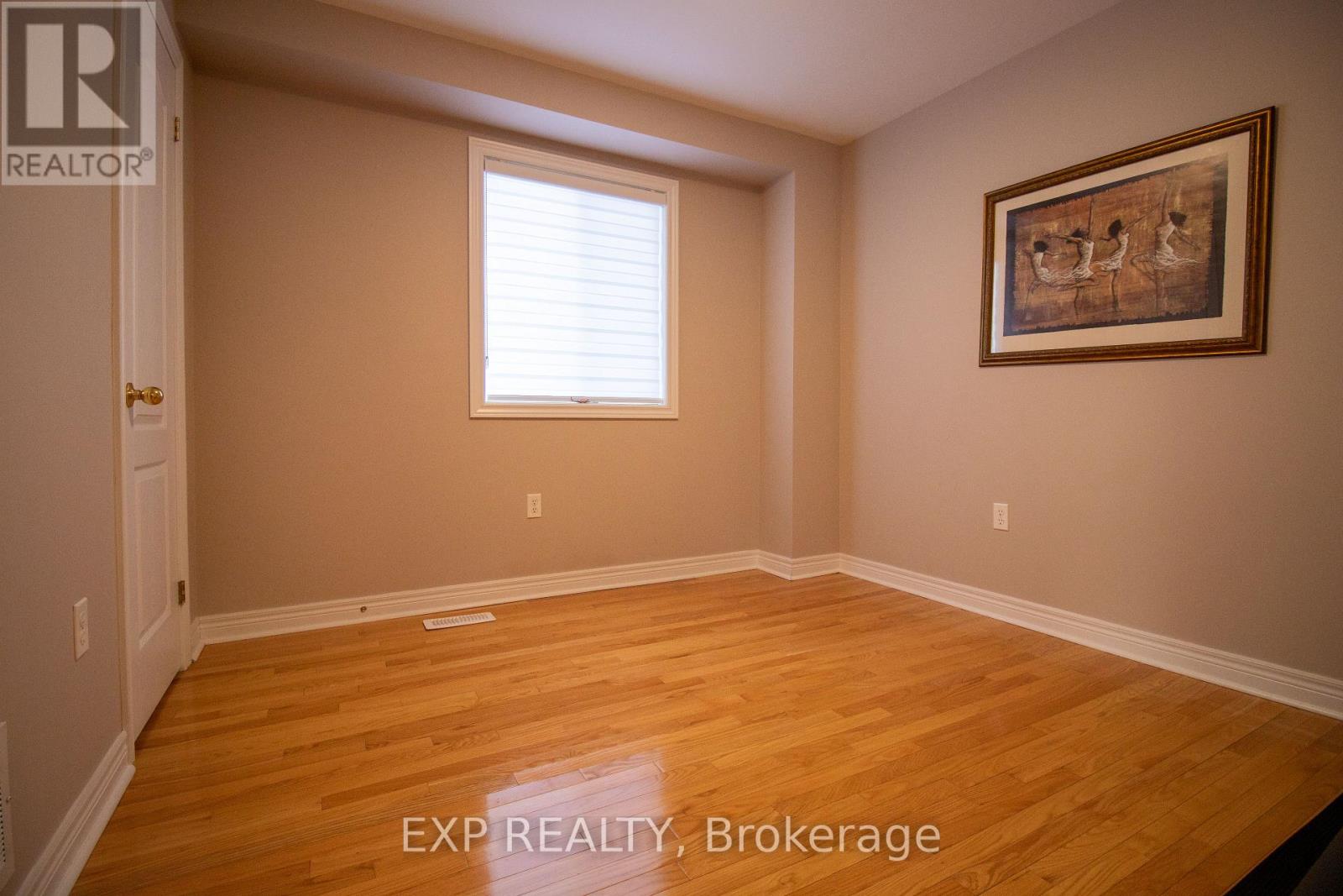 Main - 2 Sir Jacobs Crescent, Brampton, Ontario  L7A 3T4 - Photo 7 - W12647936