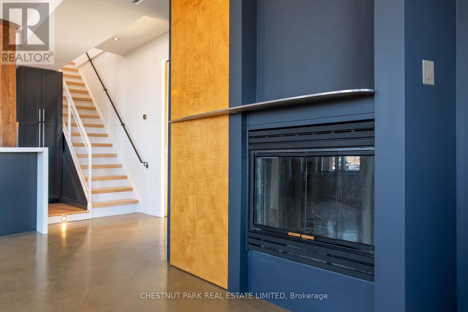 402 - 1 Columbus Avenue, Toronto, Ontario  M6R 1S1 - Photo 10 - W12647952