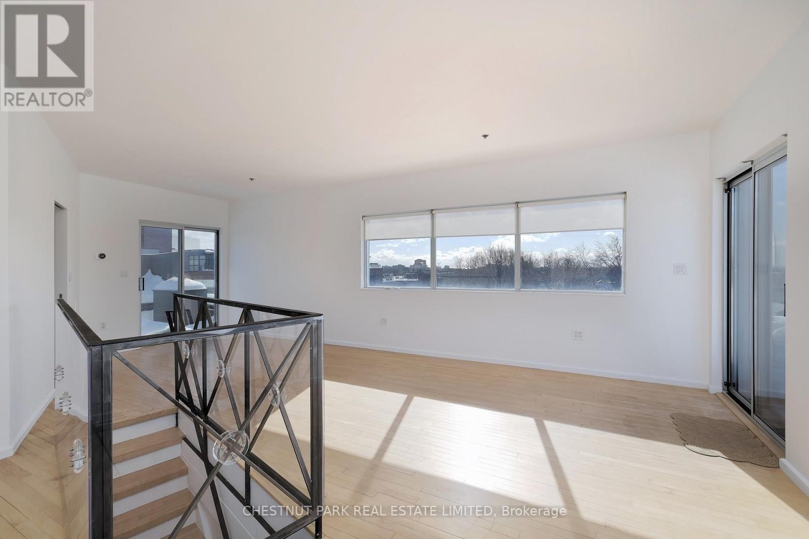 402 - 1 Columbus Avenue, Toronto, Ontario  M6R 1S1 - Photo 26 - W12647952