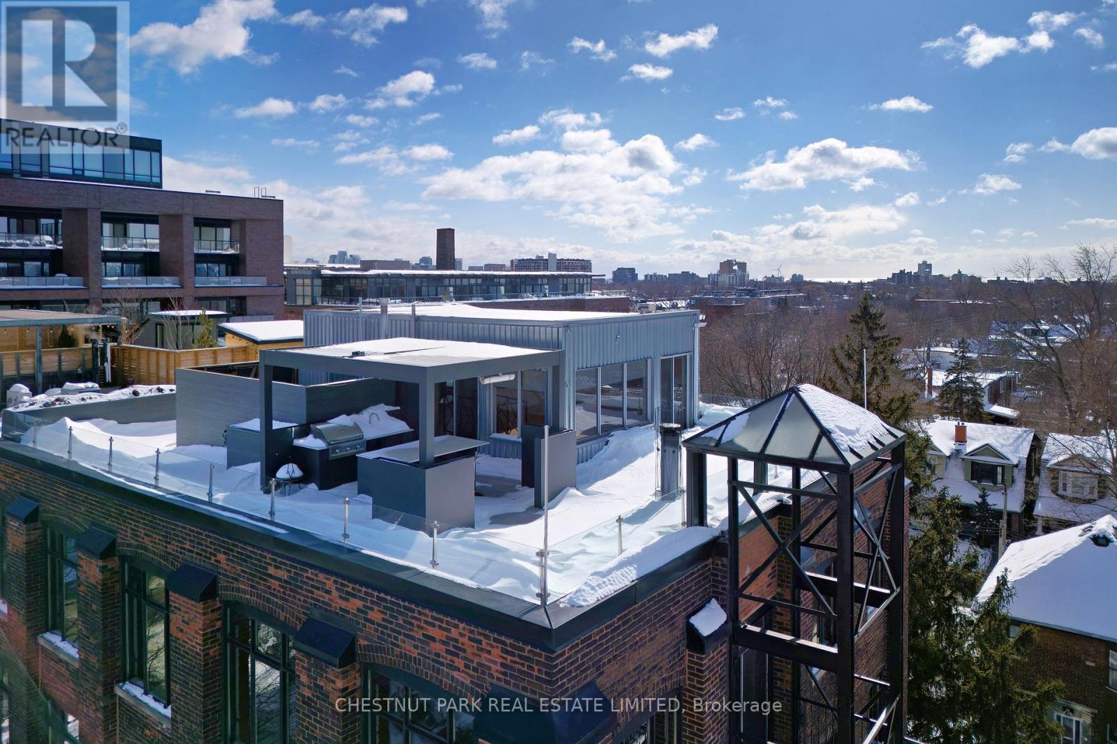 402 - 1 Columbus Avenue, Toronto, Ontario  M6R 1S1 - Photo 36 - W12647952