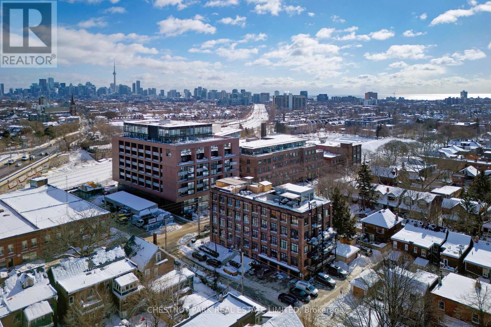 402 - 1 Columbus Avenue, Toronto, Ontario  M6R 1S1 - Photo 39 - W12647952