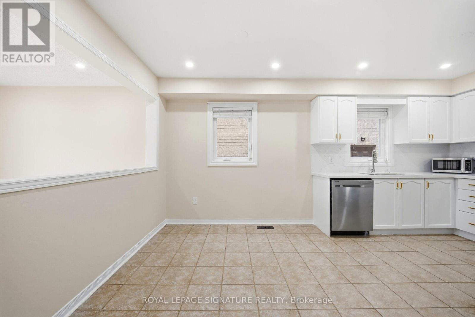 46 Loons Call Crescent, Brampton, Ontario  L6R 2G5 - Photo 10 - W12647964