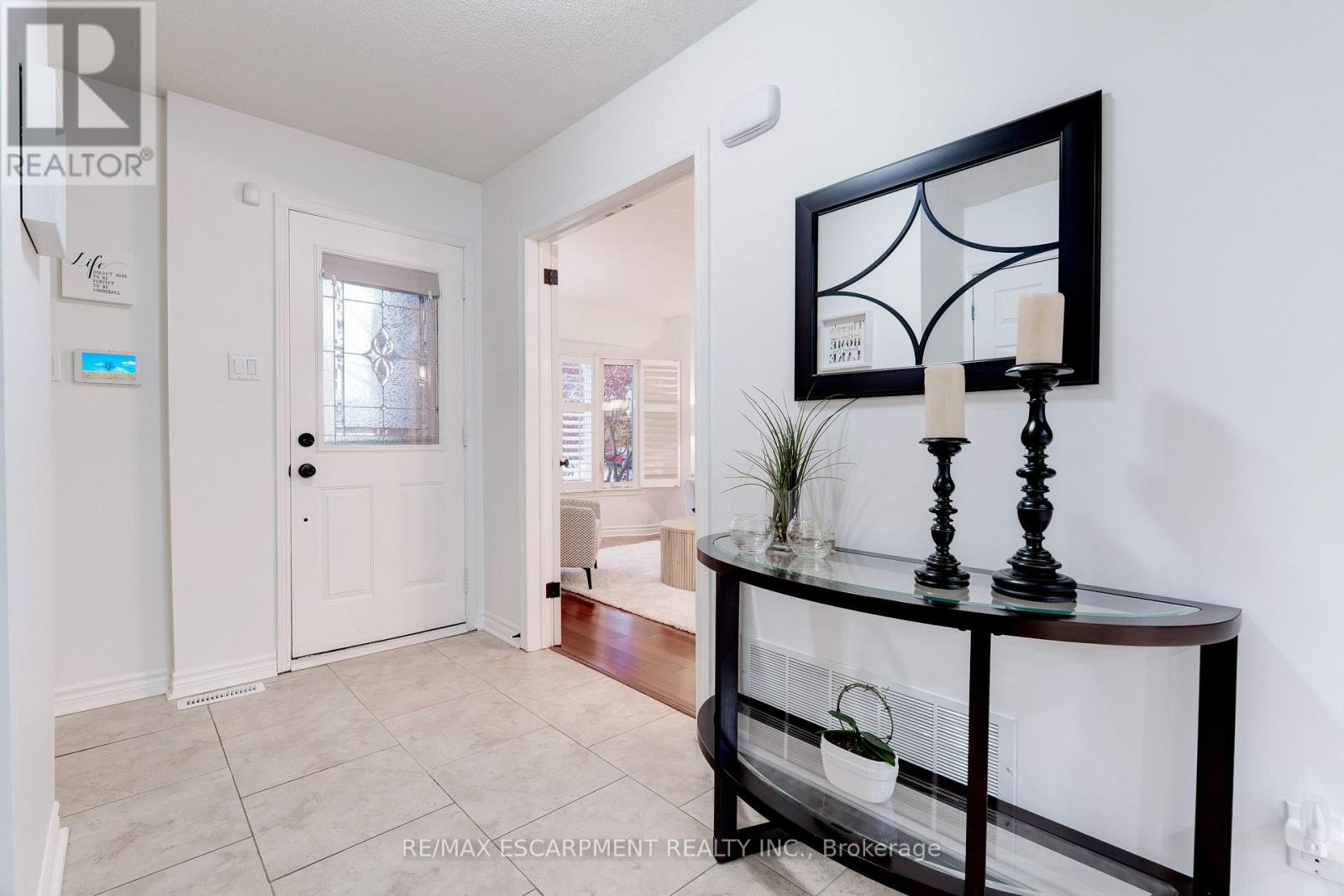 2197 Donald Road, Burlington, Ontario  L7M 3R8 - Photo 3 - W12647986