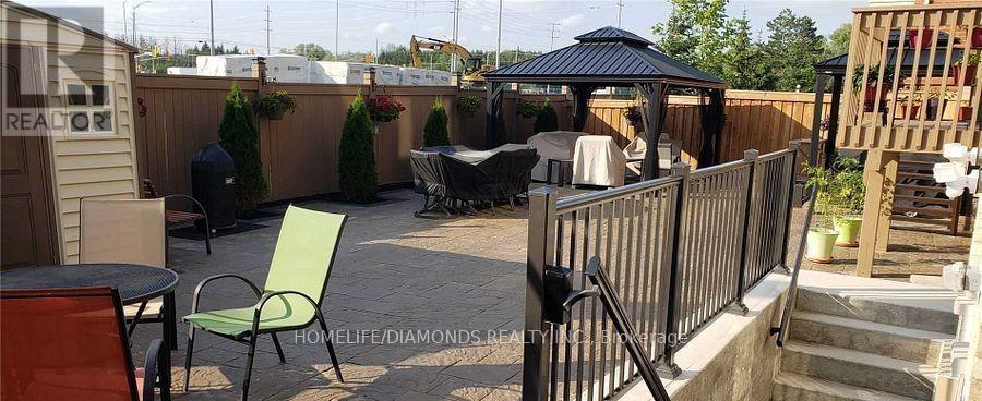 Bsmt - 8 Burlwood Road, Brampton, Ontario  L6P 4E9 - Photo 11 - W12647992