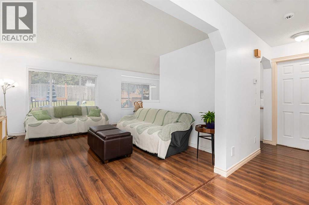 85 Bridlewood Street Sw, Calgary, Alberta  T2Y 3R6 - Photo 5 - A2257938