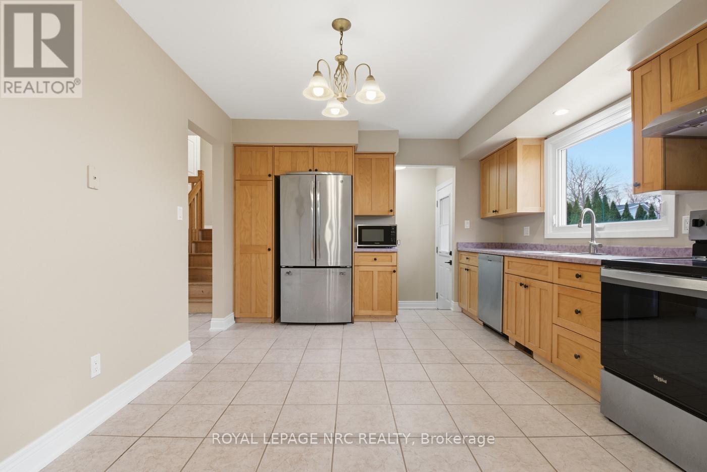 36 Mcgill Street, Welland, Ontario  L3C 3L3 - Photo 10 - X12647876