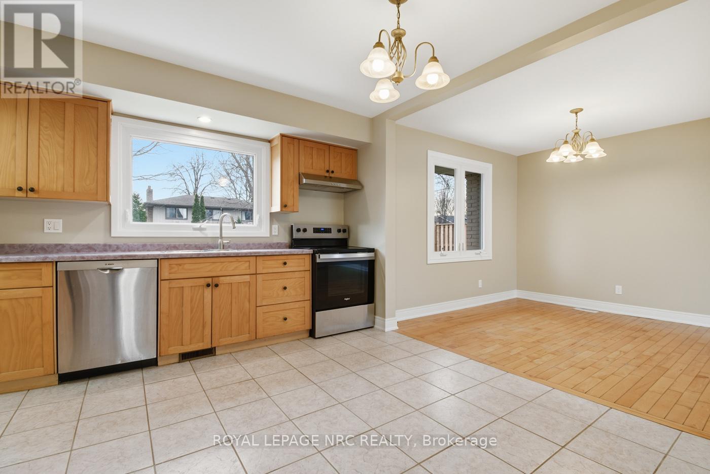 36 Mcgill Street, Welland, Ontario  L3C 3L3 - Photo 11 - X12647876