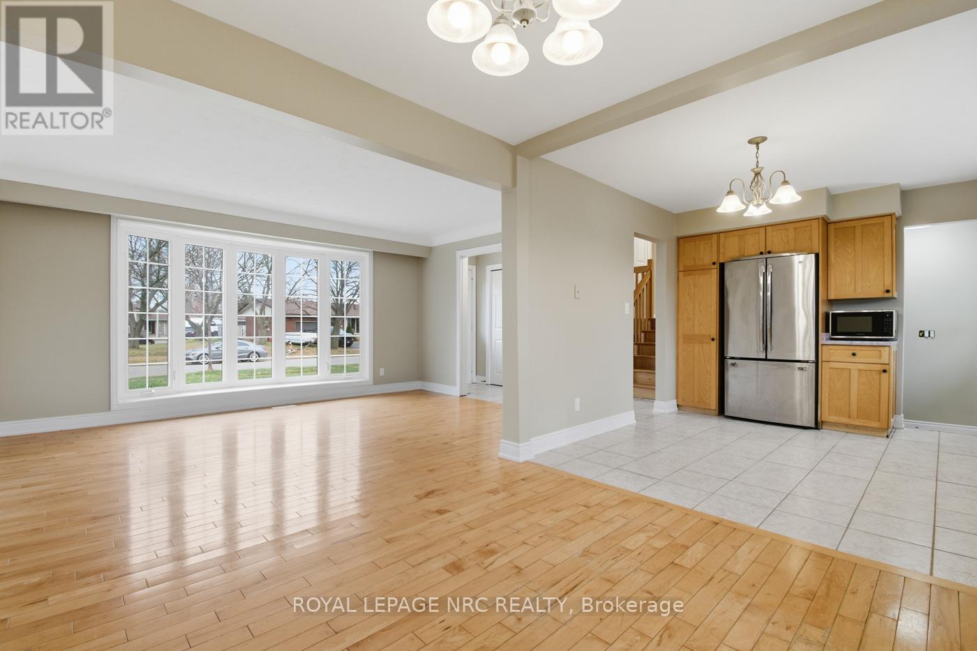 36 Mcgill Street, Welland, Ontario  L3C 3L3 - Photo 8 - X12647876