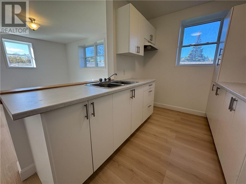 101 Service Road Unit# 1, Onaping, Ontario  P0M 2R0 - Photo 7 - 2125894