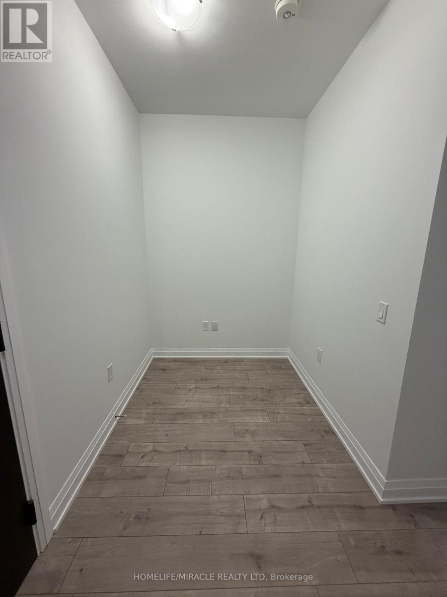 412 Silver Maple Road, Oakville, Ontario  L6H 7X8 - Photo 15 - W12644796