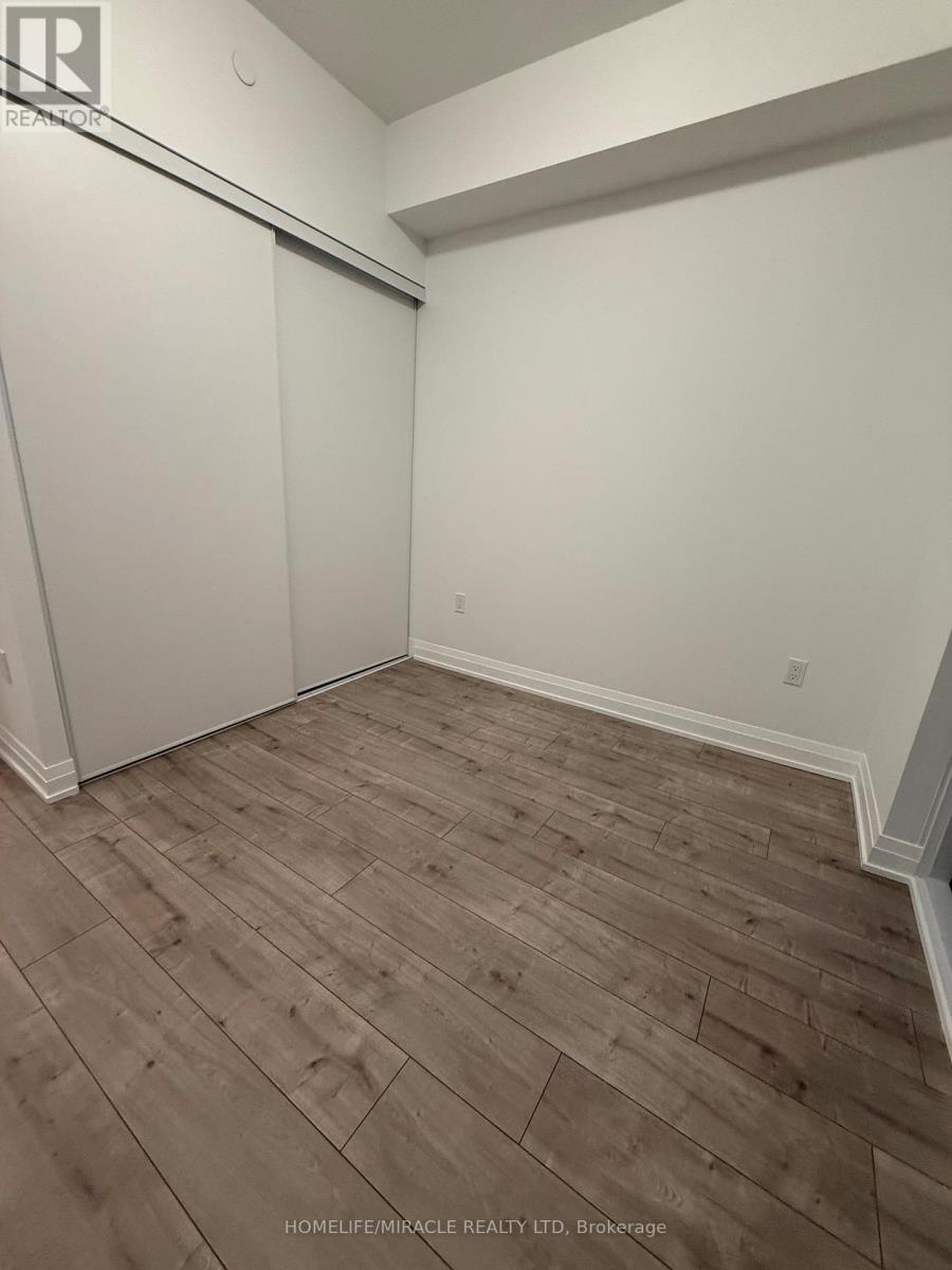 412 Silver Maple Road, Oakville, Ontario  L6H 7X8 - Photo 11 - W12644796