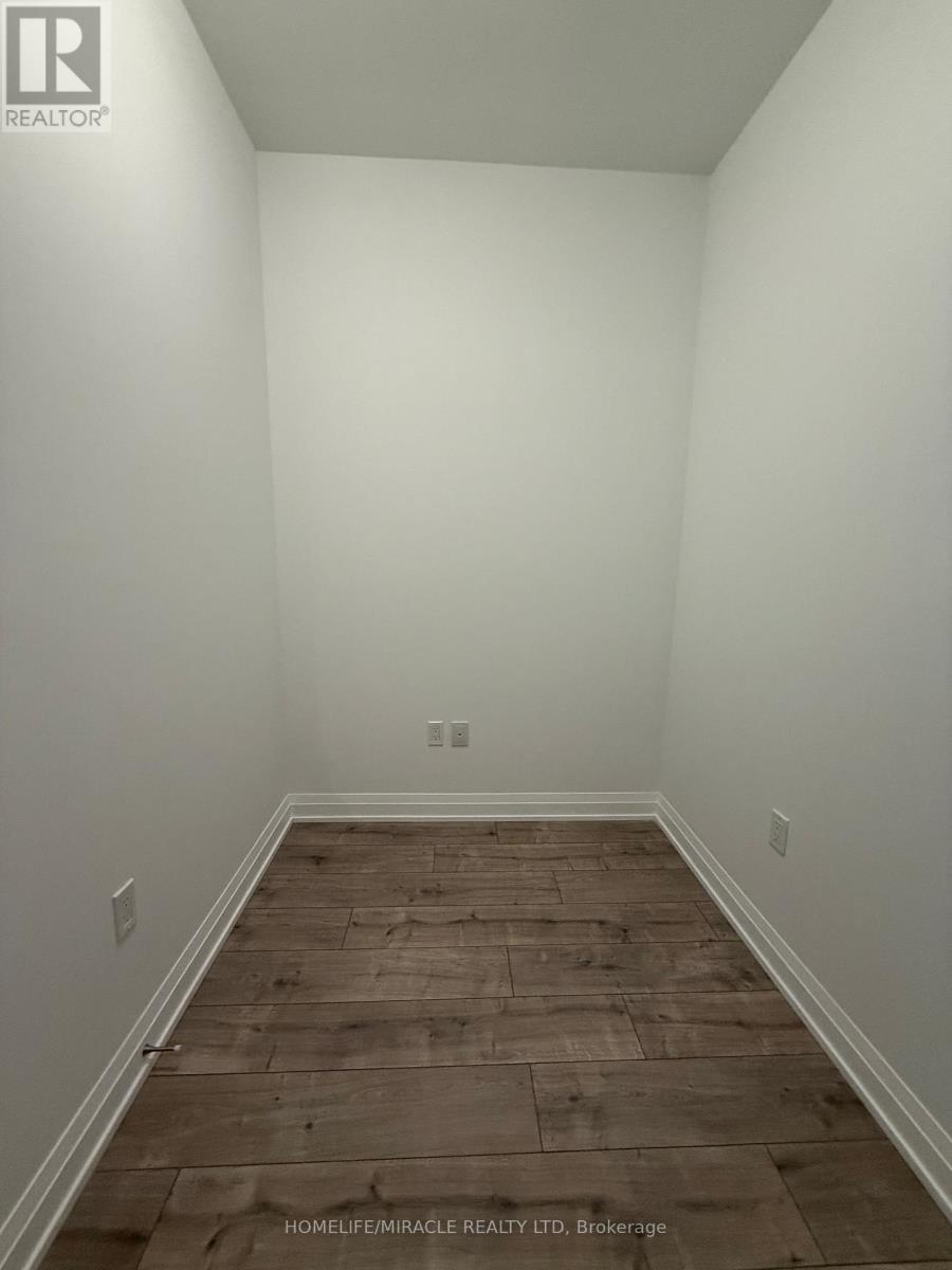 412 Silver Maple Road, Oakville, Ontario  L6H 7X8 - Photo 14 - W12644796