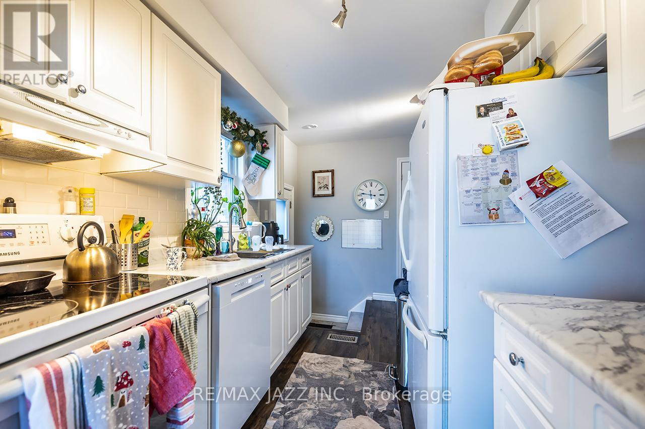 3 Devondale Street, Clarington, Ontario  L1E 1S2 - Photo 10 - E12648052