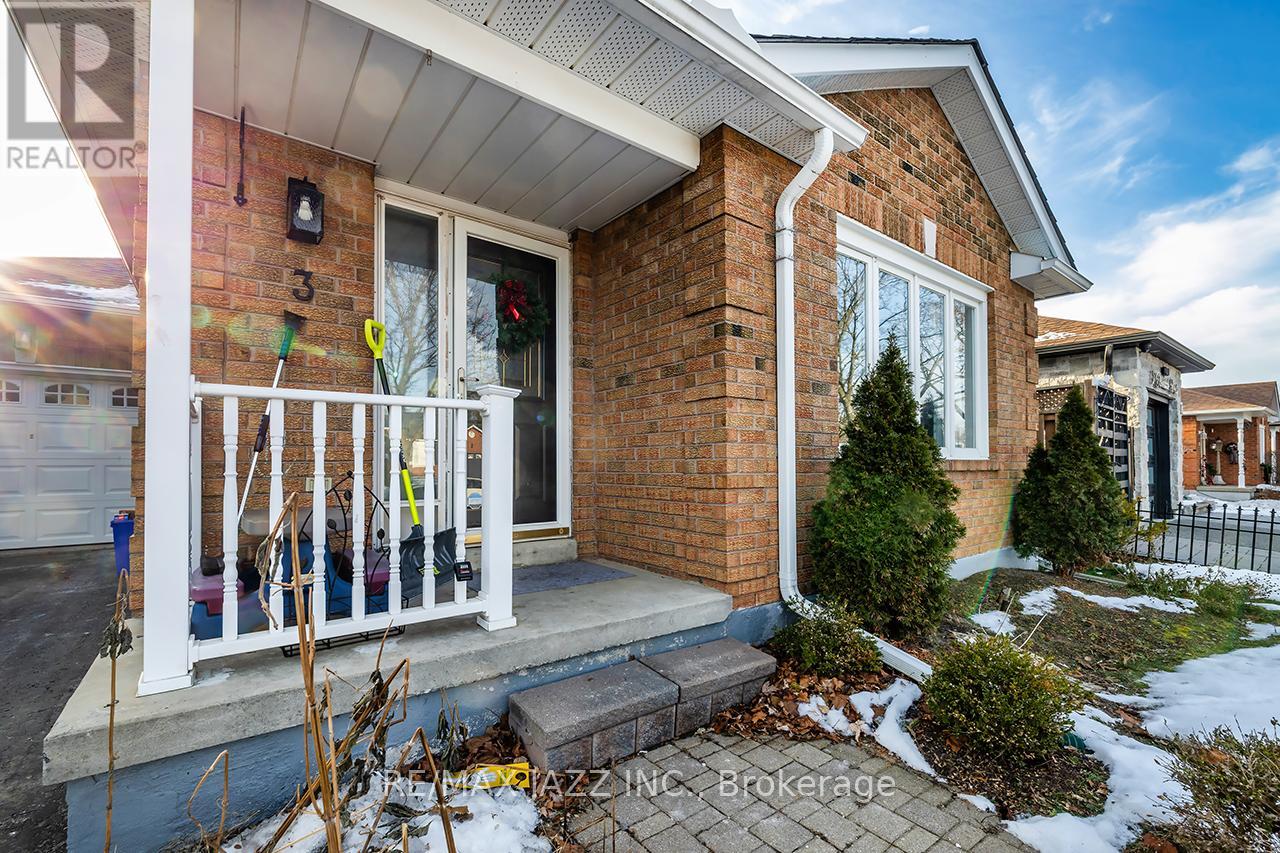 3 Devondale Street, Clarington, Ontario  L1E 1S2 - Photo 3 - E12648052