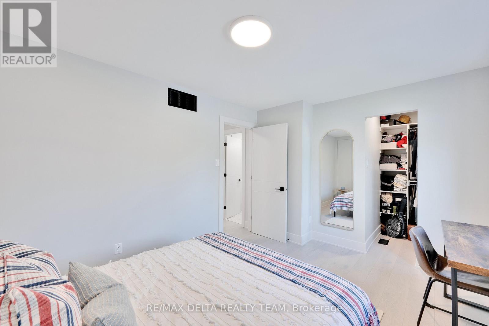 2556 Gravelle Crescent, Ottawa, Ontario  K1B 3A3 - Photo 25 - X12648028