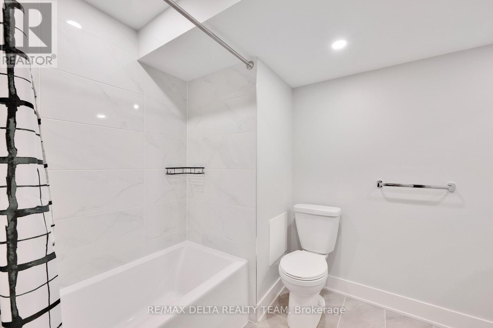 2556 Gravelle Crescent, Ottawa, Ontario  K1B 3A3 - Photo 32 - X12648028