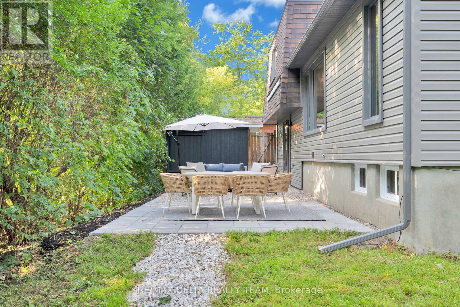 2556 Gravelle Crescent, Ottawa, Ontario  K1B 3A3 - Photo 49 - X12648028