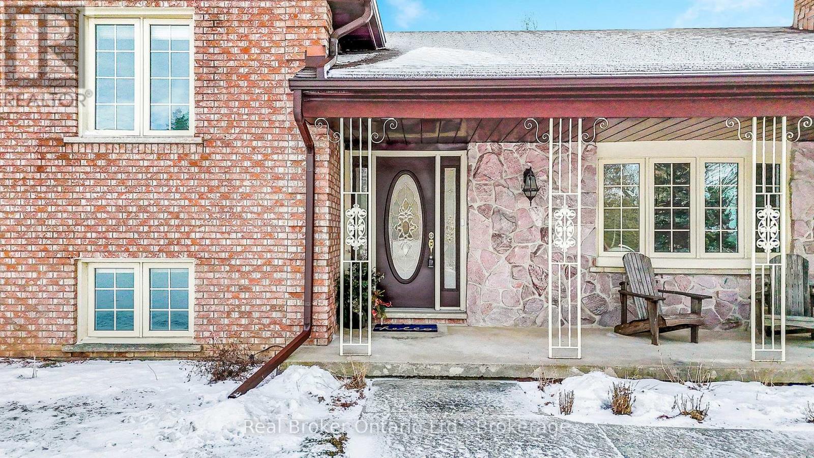 8759 Wellington 124 Road, Erin, Ontario  N1H 6H7 - Photo 8 - X12596804