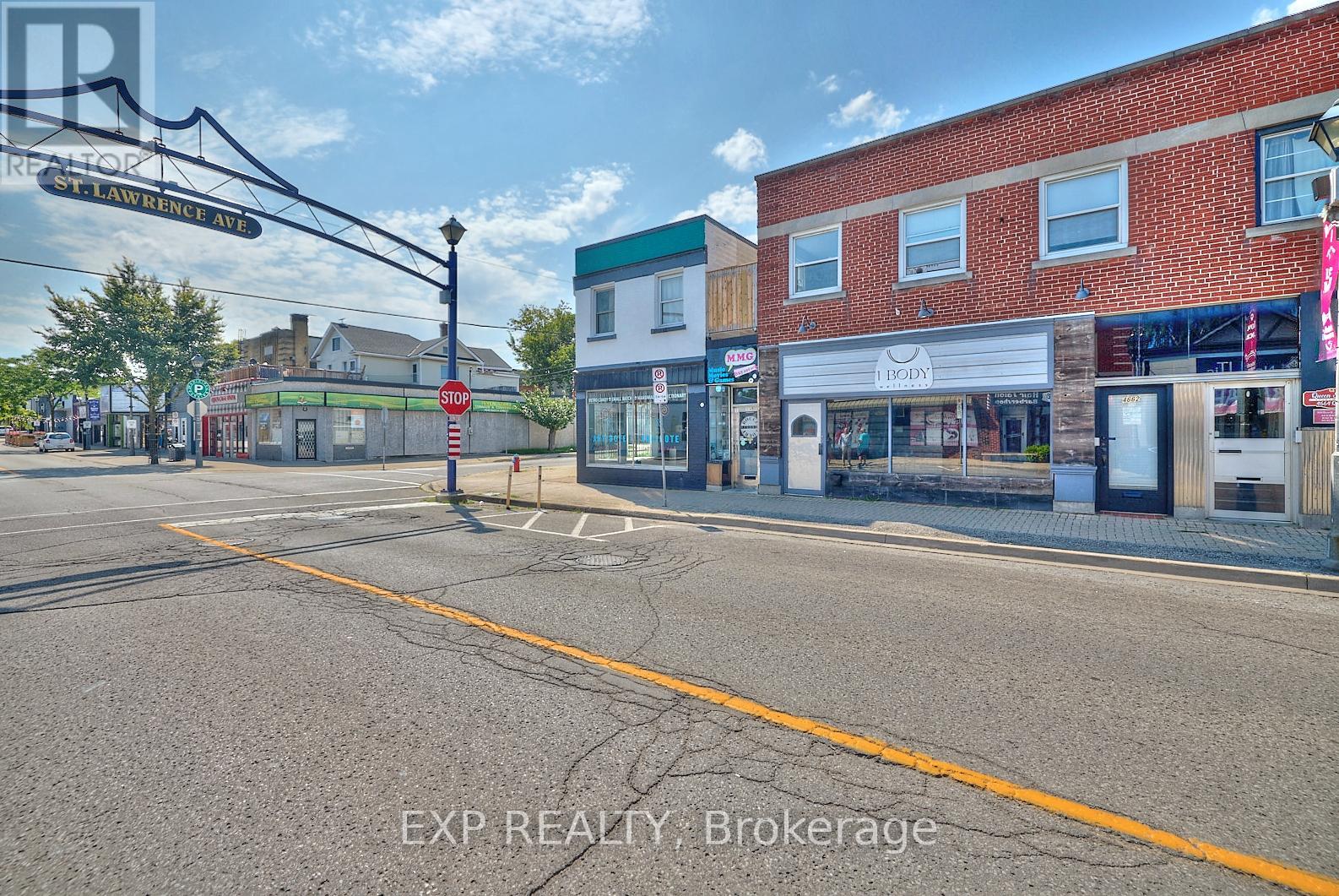 4660 Queen Street, Niagara Falls, Ontario  L2E 2L8 - Photo 2 - X12648072