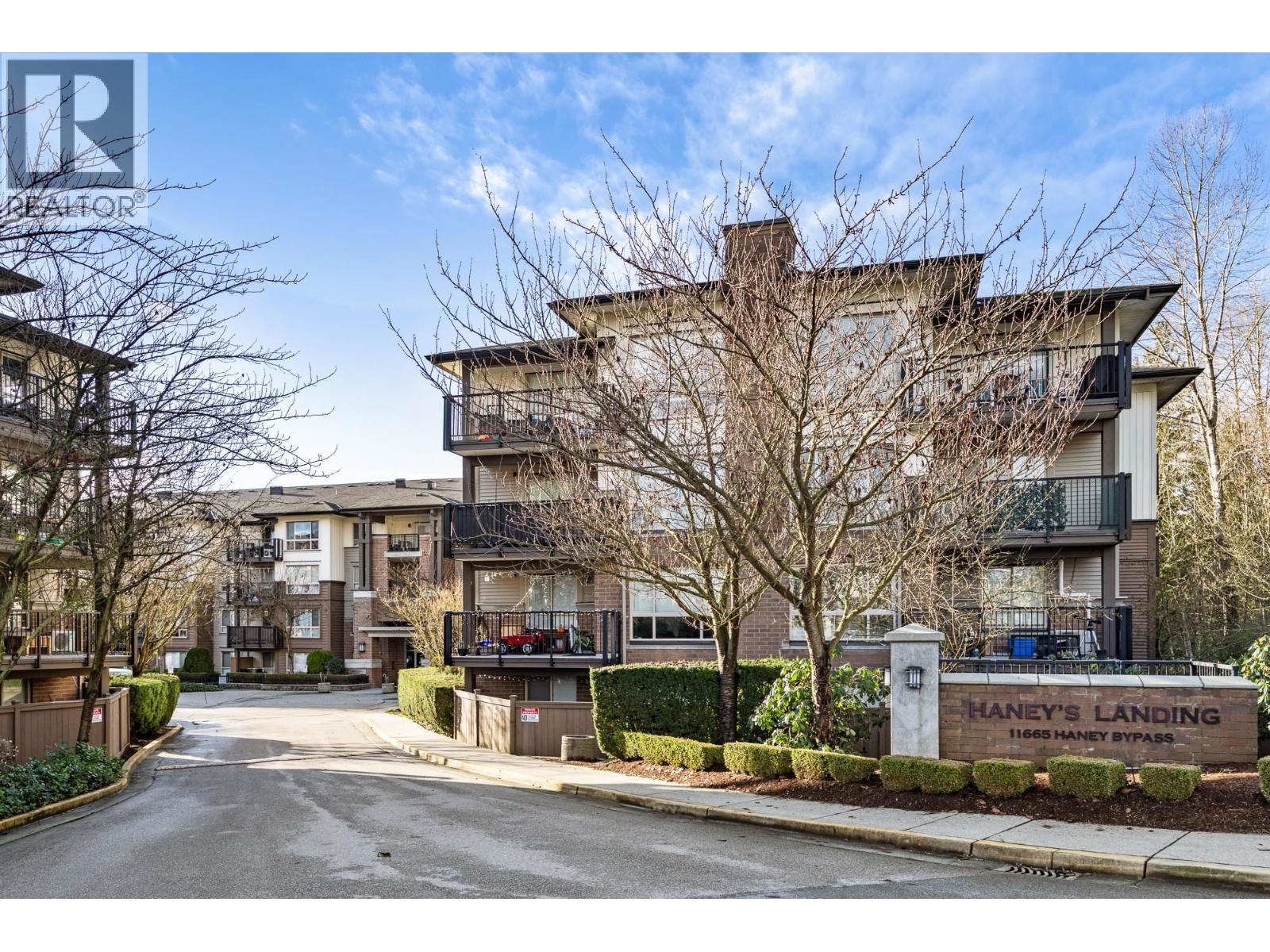 215 11665 Haney Bypass, Maple Ridge, British Columbia  V2X 8W9 - Photo 1 - R3074690