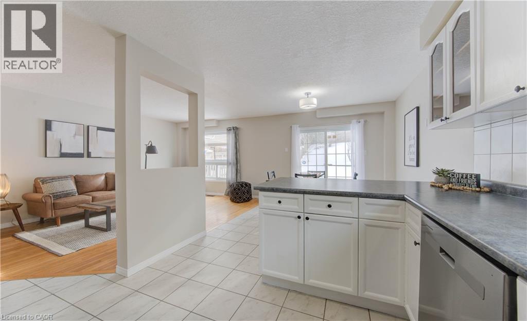 141 Mountain Laurel Crescent, Kitchener, Ontario  N2E 3T9 - Photo 23 - 40794808