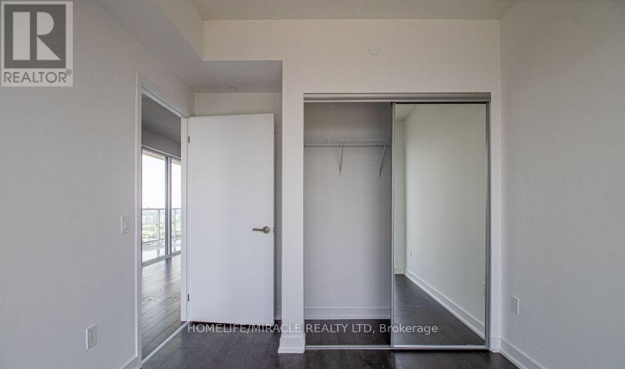 2704 - 50 O'neill Road, Toronto, Ontario  M3C 0R1 - Photo 5 - C12648068