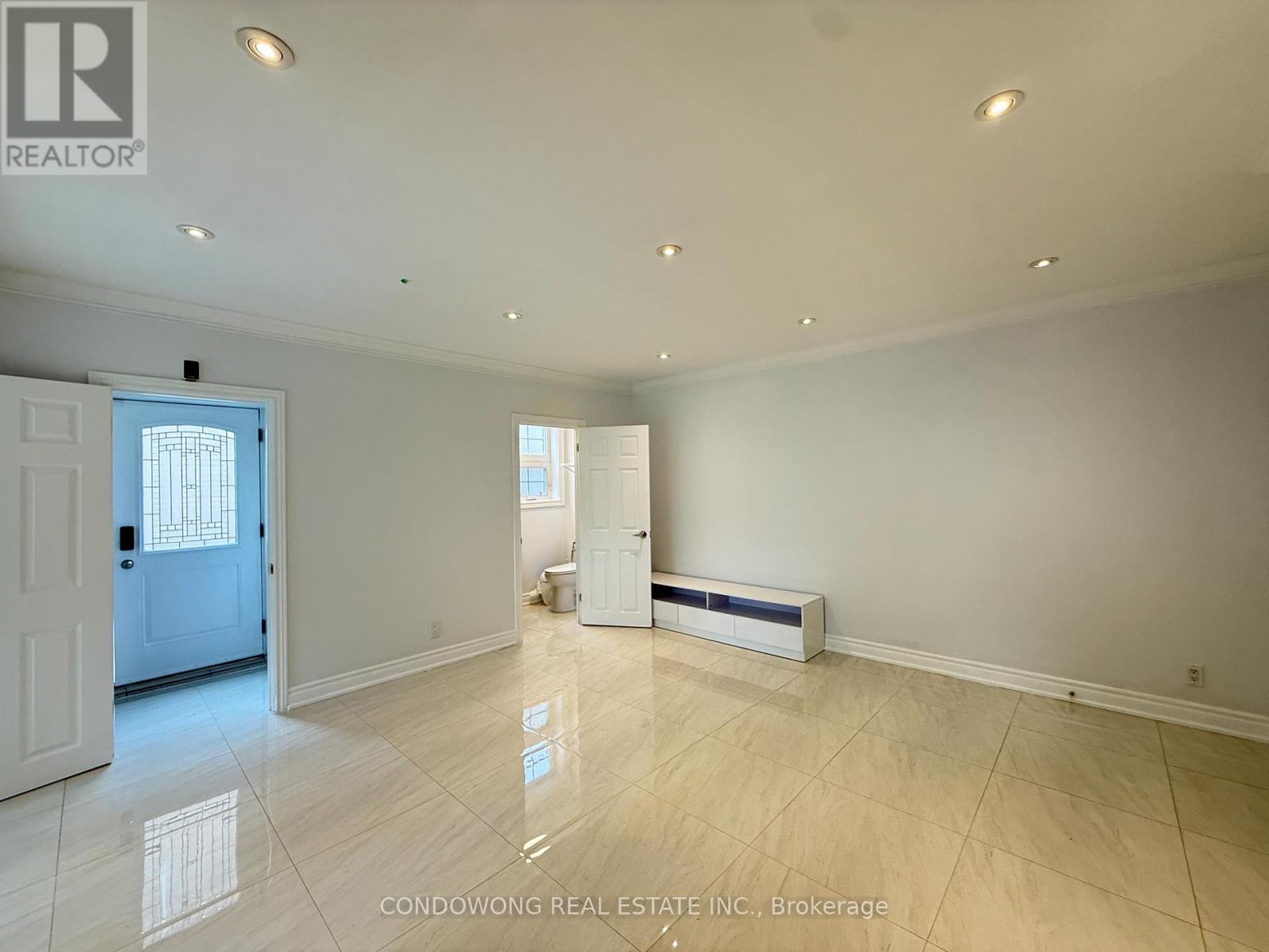 Basement - 3 Alamosa Drive, Toronto, Ontario  M2J 2N6 - Photo 3 - C12648074