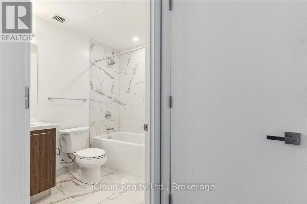 1012 - 33 Frederick Todd Way, Toronto, Ontario  M4G 0C9 - Photo 10 - C12616616