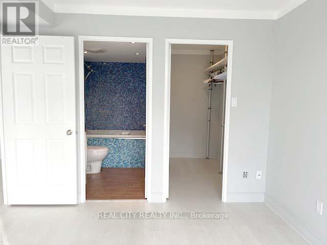 207 - 285 Enfield Place, Mississauga, Ontario  L5B 3Y6 - Photo 19 - W12645520