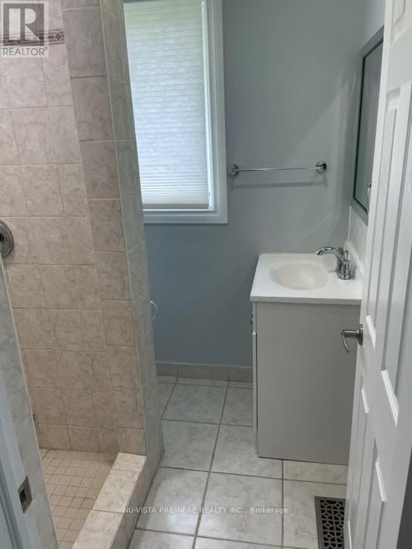 2448 Wilson Street W, Hamilton, Ontario  L0R 1L0 - Photo 7 - X12266866