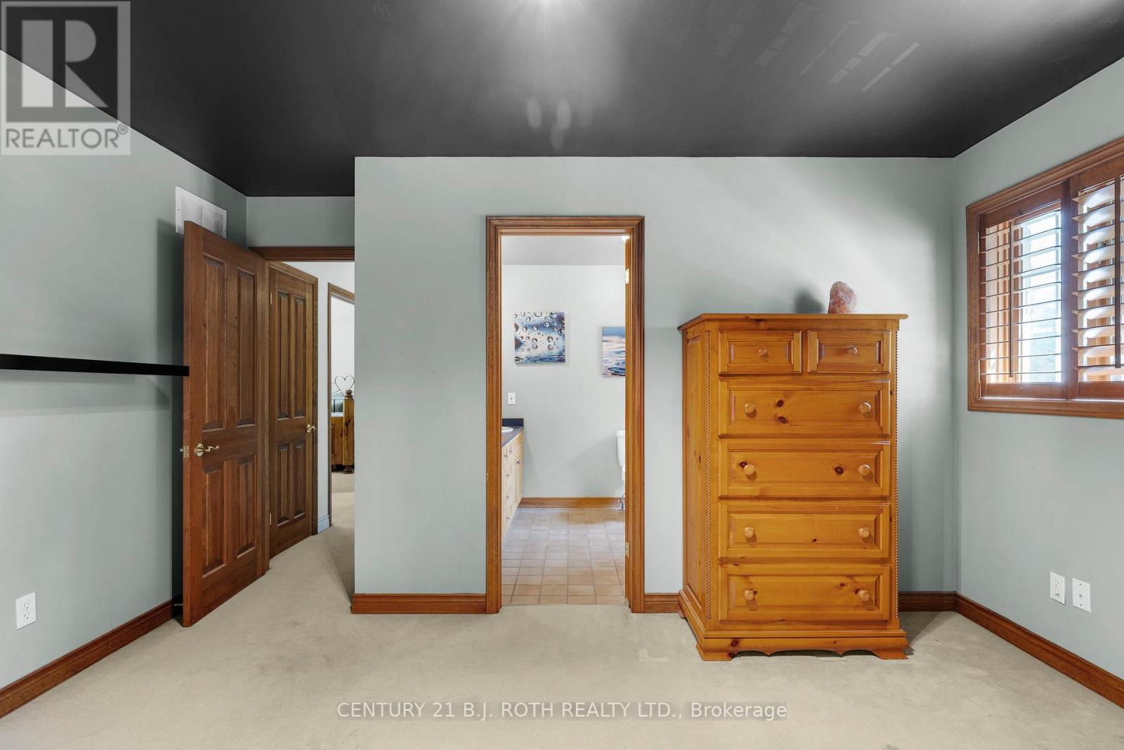 256 Denney Drive, Essa, Ontario  L0M 1B1 - Photo 24 - N12648080