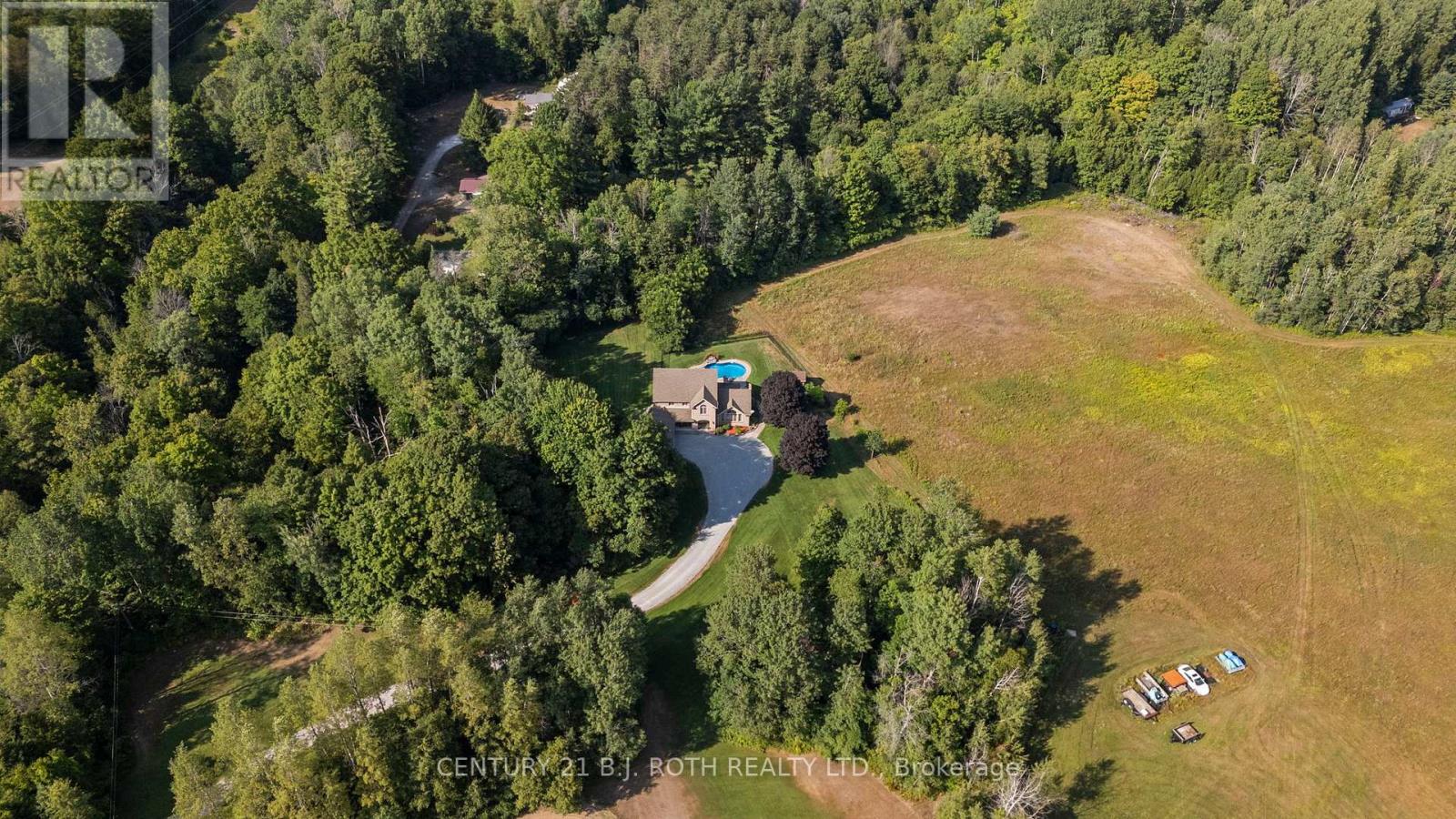 256 Denney Drive, Essa, Ontario  L0M 1B1 - Photo 38 - N12648080