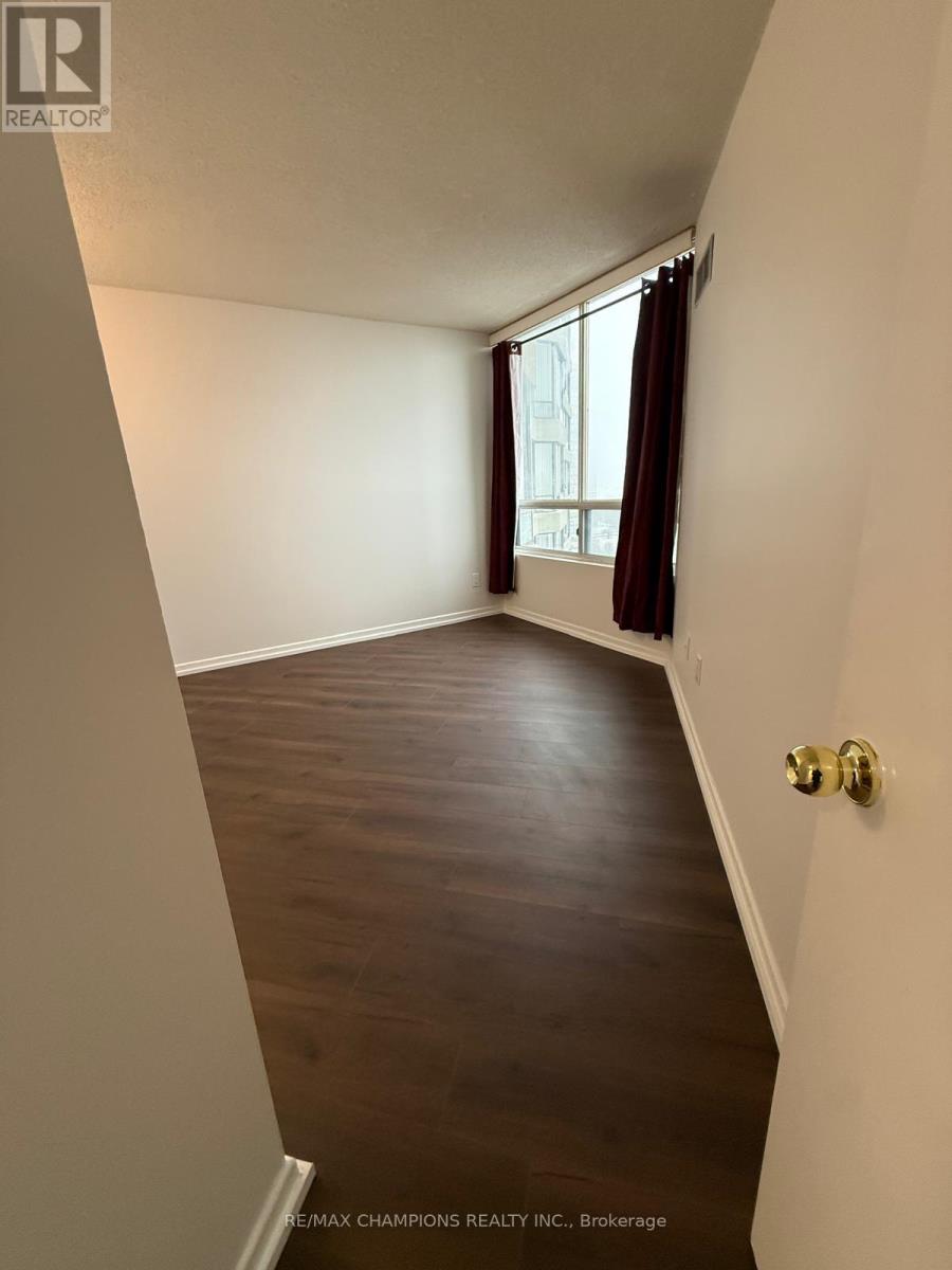 1406 - 26 Hanover Road, Brampton, Ontario  L6S 4T2 - Photo 24 - W12648020